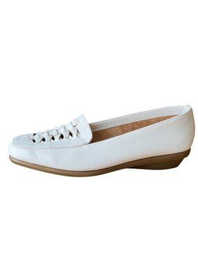 A2 Aerosoles Flats Alabaster White Loafers Slip-On Comfort Shoes Size 9M